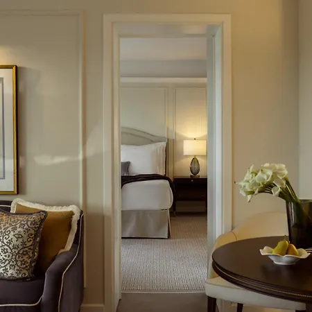 Corinthia Palace Malta ホテル アタード